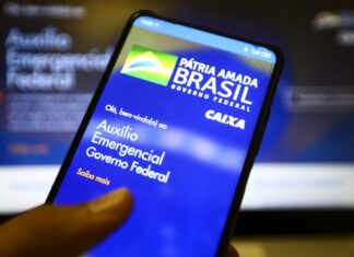 Auxílio emergencial foi ajuda significativa, mas deixará desigualdade como herança.