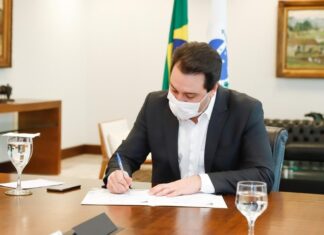 Curitiba confirma prorrogação da bandeira vermelha, mas libera delivery de não essenciais