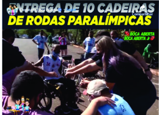 DEPUTADO BOCA ABERTA ENTREGA 10 CADEIRAS DE RODAS PARA O PROJETO PERNAS PRECIOSAS