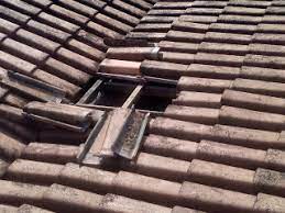 Vitima-tem-casa-invadida-pelo-telhado-em-Jandaia-00538413-0-202107090846