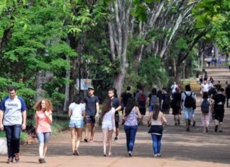Universidade Estadual de Londrina oferece 182 vagas para portadores de diploma de curso superior