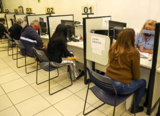 Agências do Trabalhador do Paraná abrem a semana com oferta de 3.919 vagas