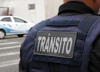 Em Ponta Grossa AMTT orienta motoristas sobre o uso do Sistema de Notificação Eletrônica