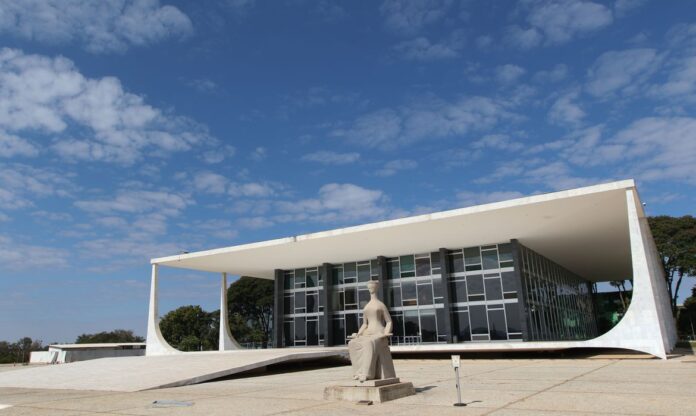 Palácio do Supremo Tribunal Federal na Praça dos Três poderes em Brasília