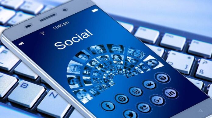 1633424731224_mobile_phone_g9461459e6_1280