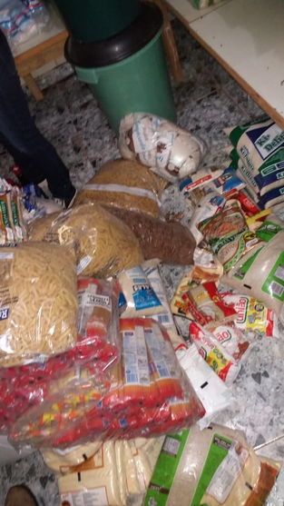 Faxinal-Comidas-vencidas-da-Casa-Lar-sao-jogadas-e-00554189-0-202110161530