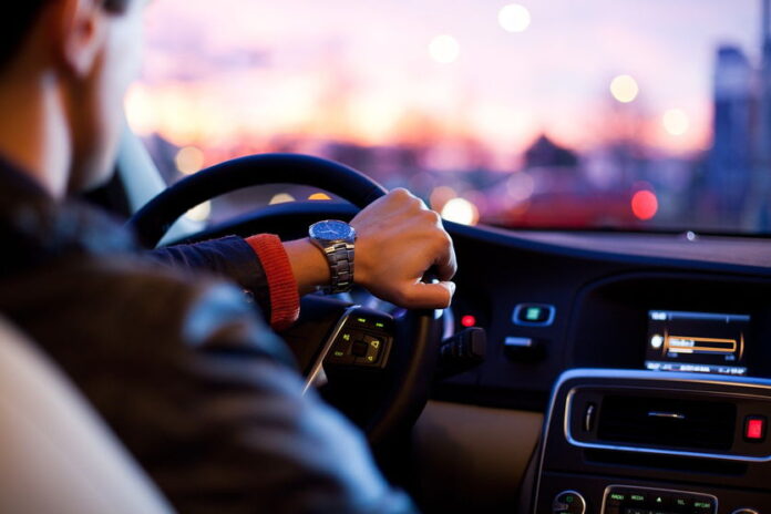 Motorista-de-Apucarana-bate-em-arvore-e-recusa-ate-00554493-0-202110190755