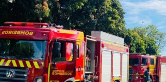 Bombeiros combatem incêndio na zona rural de Cambira