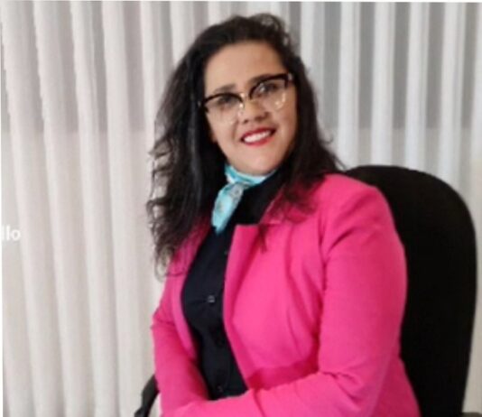 A equipe do Portal Paraná de Norte a Sul Parabeniza Luciene Gallo
