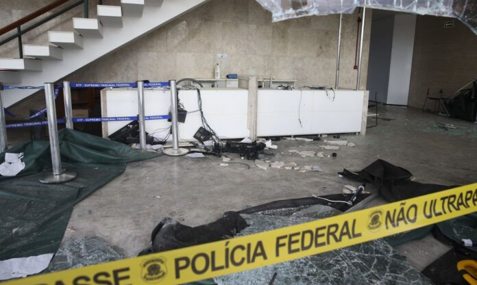 disturbios_antidemocraticos_supremo_tribunal_federal_vac_abr_1001233742
