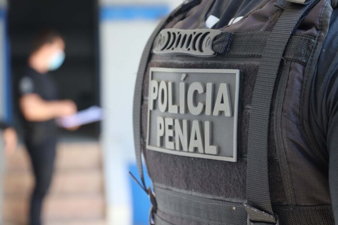 POLICIA