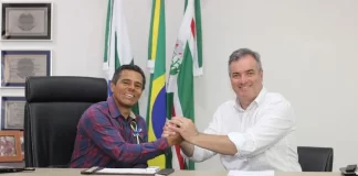 Vice assume prefeitura de Cambira durante férias de prefeito