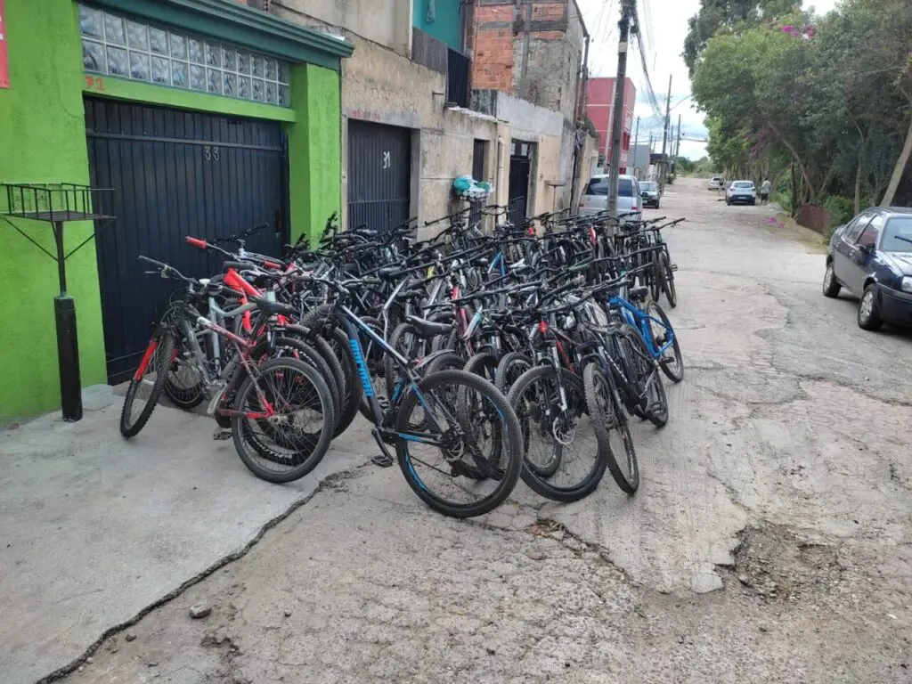 Polícia recupera quase 50 bicicletas furtadas em Curitiba e procura pelos donos