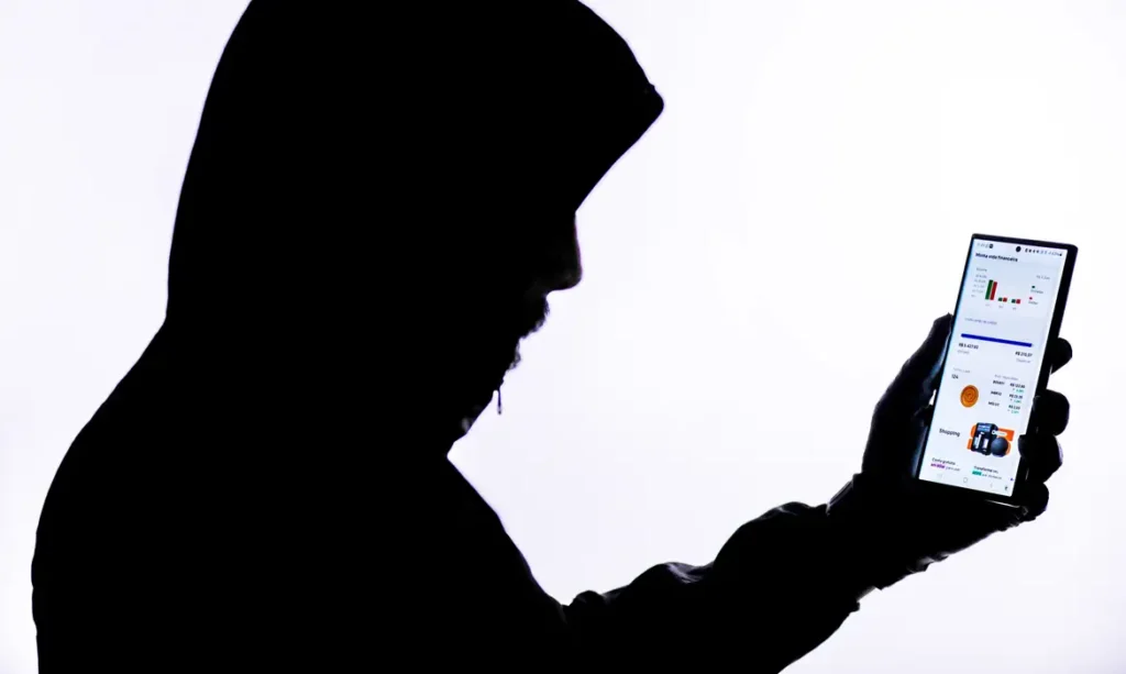 Grupo criminoso faturou R$ 20 milhões com falsas vendas de produtos eletrônicos no Paraná