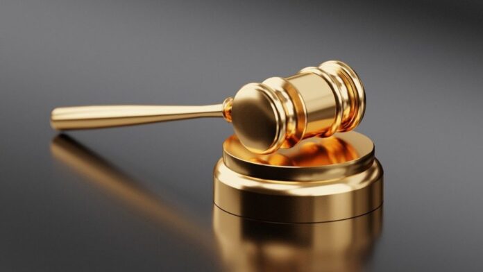 gavel-35772541280-960x540