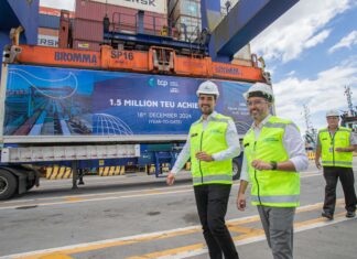 1,5 milhão de TEUs: Porto de Paranaguá bate recorde de movimentação de contêineres