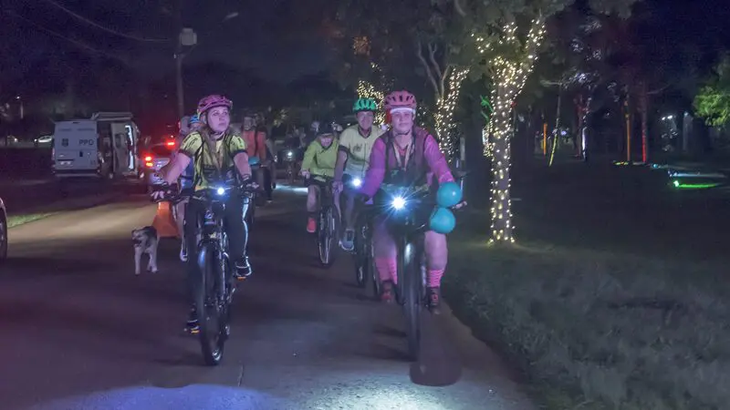Bikes: terça tem Pedala Noturno de Natal; confira o trajeto