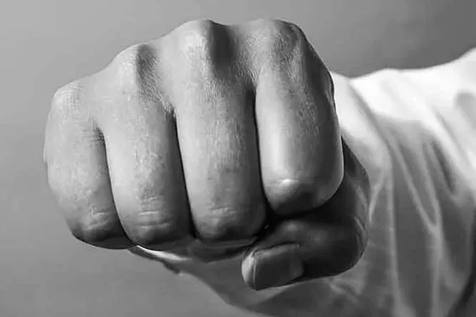 Dono de bar é agredido ao separar briga em Jandaia do Sul