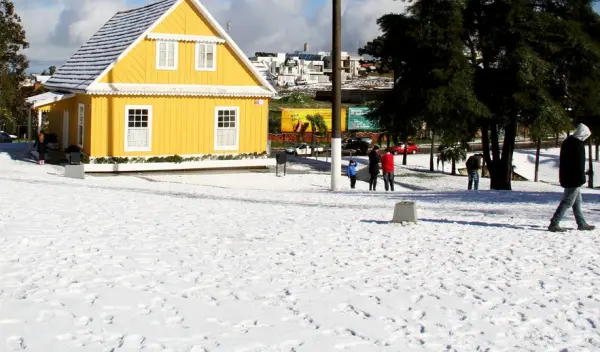 Onda de frio pode trazer neve de verdade ao Sul do Brasil; veja onde