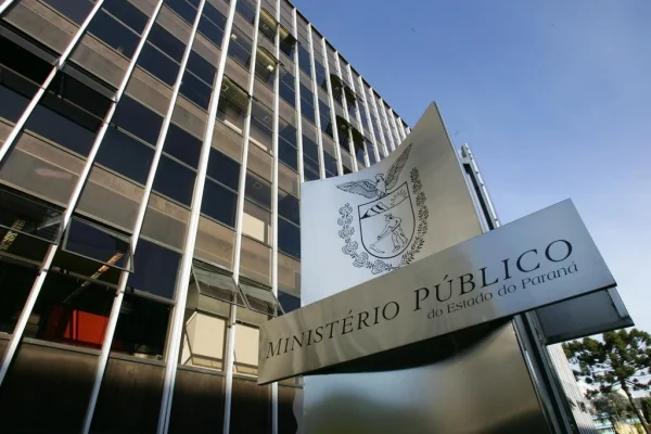 Mulher é denunciada por matar recém-nascido a tesouradas e esconder corpo em Ponta Grossa