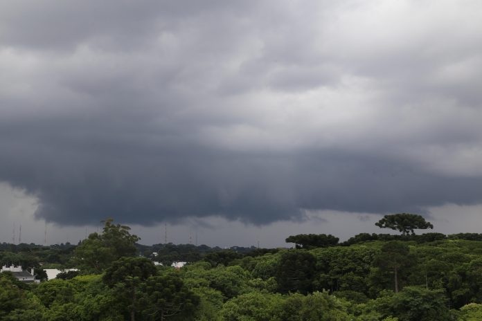 11/12/2019 Nuvem Chuva