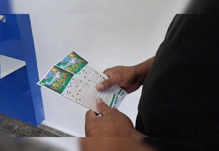Sonho de prêmio bilionário da Mega da Virada movimenta lotéricas em Apucarana