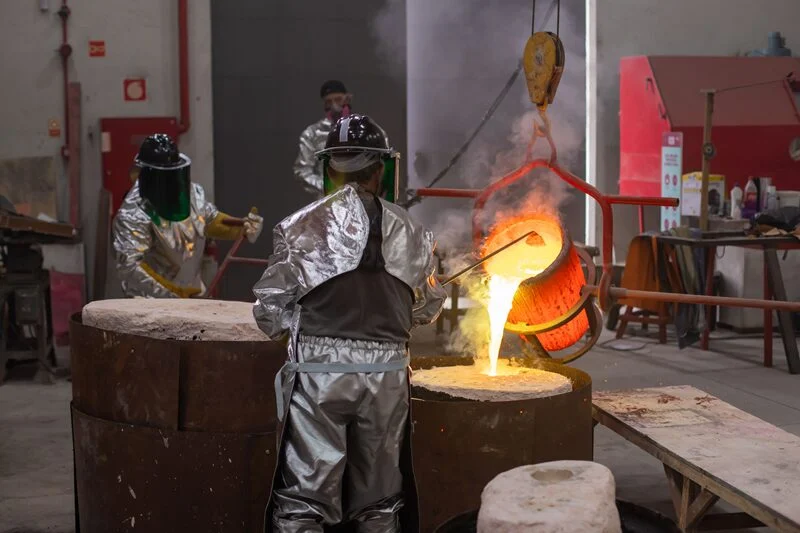 Escultura em homenagem a Jaime Lerner começa a ganhar forma