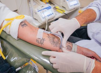 Com queda nos estoques, Hemepar convoca doadores de sangue tipos O+ e O-