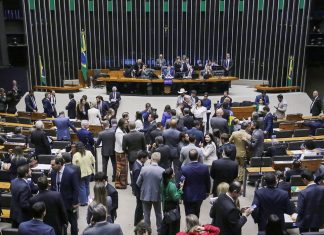 Câmara aprova Medida Provisória com novas regras para seguro-defeso