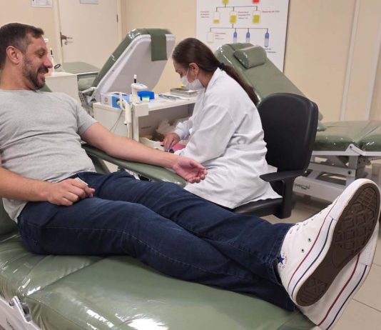 Hemepar tem transporte gratuito e coletas externas para grupos de doadores de sangue