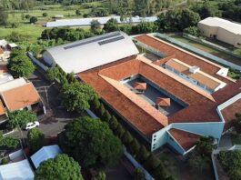 Escola Municipal César Lattes instala usina fotovoltaica por meio de programa da Copel
