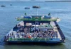 Com apoio de ferry boat, mutirão retira mais de 7 toneladas de lixo do mar em Guaratuba