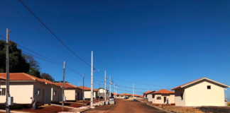 Prefeitura e Cohapar acompanham andamento das obras das 75 casas do Programa Vida Nova em Jandaia do Sul