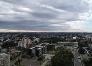 Frio vai embora e Curitiba terá fim de semana com até 26°C; veja a previsão