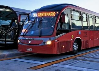 Superônibus é testado em terminal da Grande Curitiba
