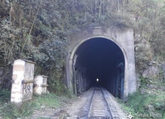 Estrada de ferro Curitiba-Paranaguá tem 13 túneis, o maior deles com 452 metros