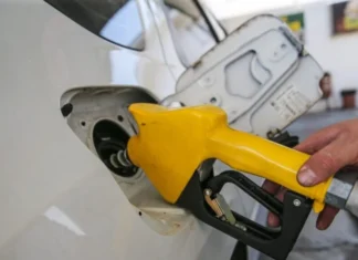 Combustível irregular: MPPR pede indenização de até R$ 600 mil contra postos da Grande Curitiba
