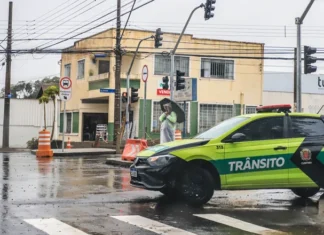 Quatro eventos reúnem milhares de pessoas nas ruas de Curitiba neste domingo
