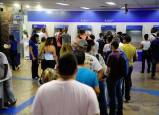 Bancários farão paralisação de 24 horas nesta quinta-feira