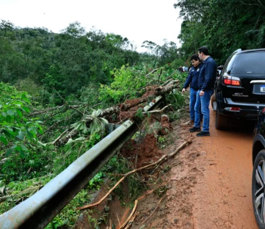 Número de municípios afetados pelas chuvas torrenciais no Paraná sobe para 71