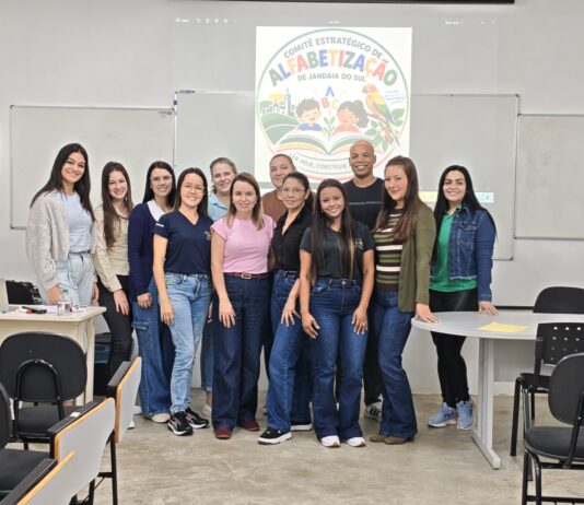 Jandaia do Sul estrutura política municipal de alfabetização com 65 profissionais