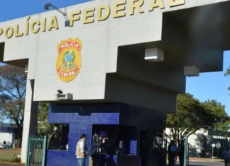 Delegados criticam afastamento de chefe da PF por decisão monocrática