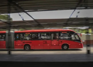 Curitiba pode modernizar os ônibus sem modernizar o transporte?