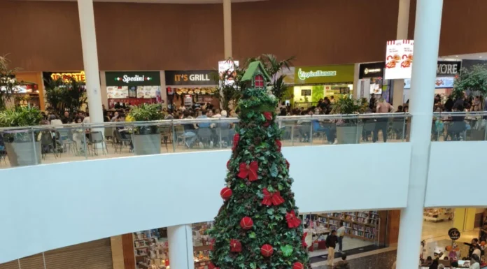 Shoppings de Curitiba reforçam as contratações temporárias