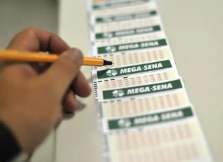 Aposta de Jandaia do Sul acerta quina da Mega-Sena e fatura quase R$ 50 mil