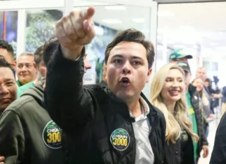“Estou indo para a guerra”: Jeffrey Chiquini bate recorde histórico de votos para deputado no Paraná