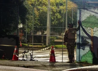 Suspeita de bomba isola área perto do CMEI de Curitiba que sofreu sequestro de crianças