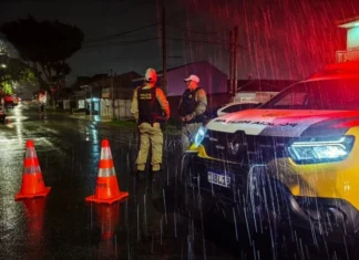 Homem que invadiu CMEI em Curitiba tinha histórico de violência, diz portal